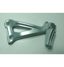 Задня права підніжка в зборі мотоцикла CYCLONE RX3 (140521)