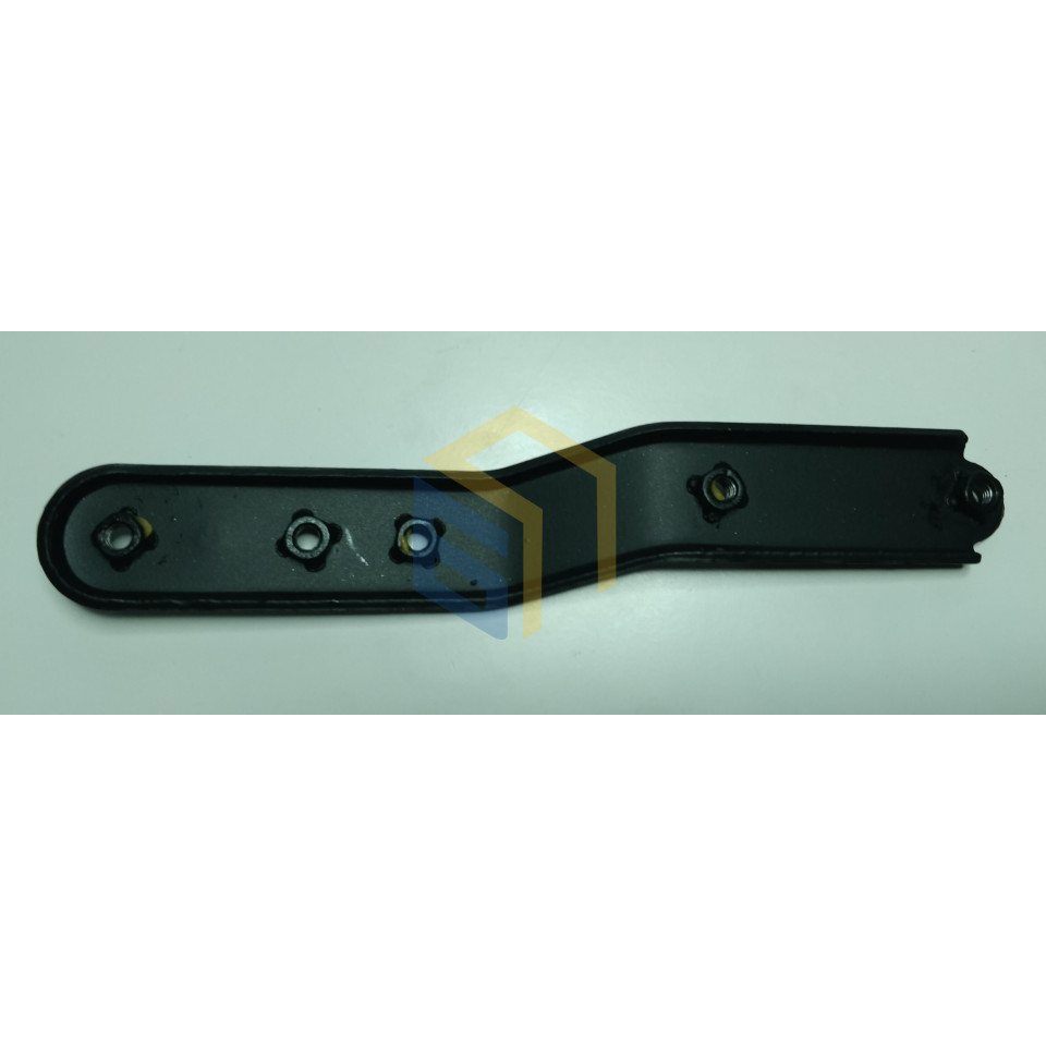 Кронштейн переднього крила правий мотоцикла CYCLONE RX3 (140526)