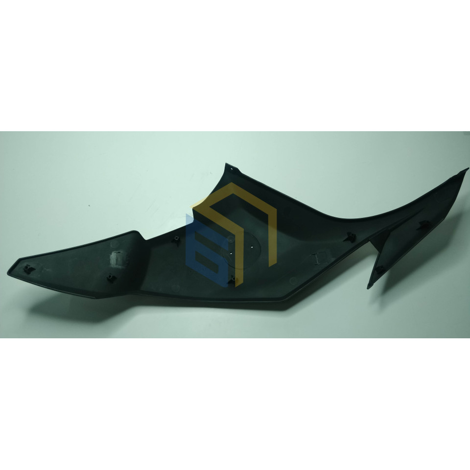 Права декоративна кришка бака (помаранч) мотоцикла CYCLONE RX3 (140550)