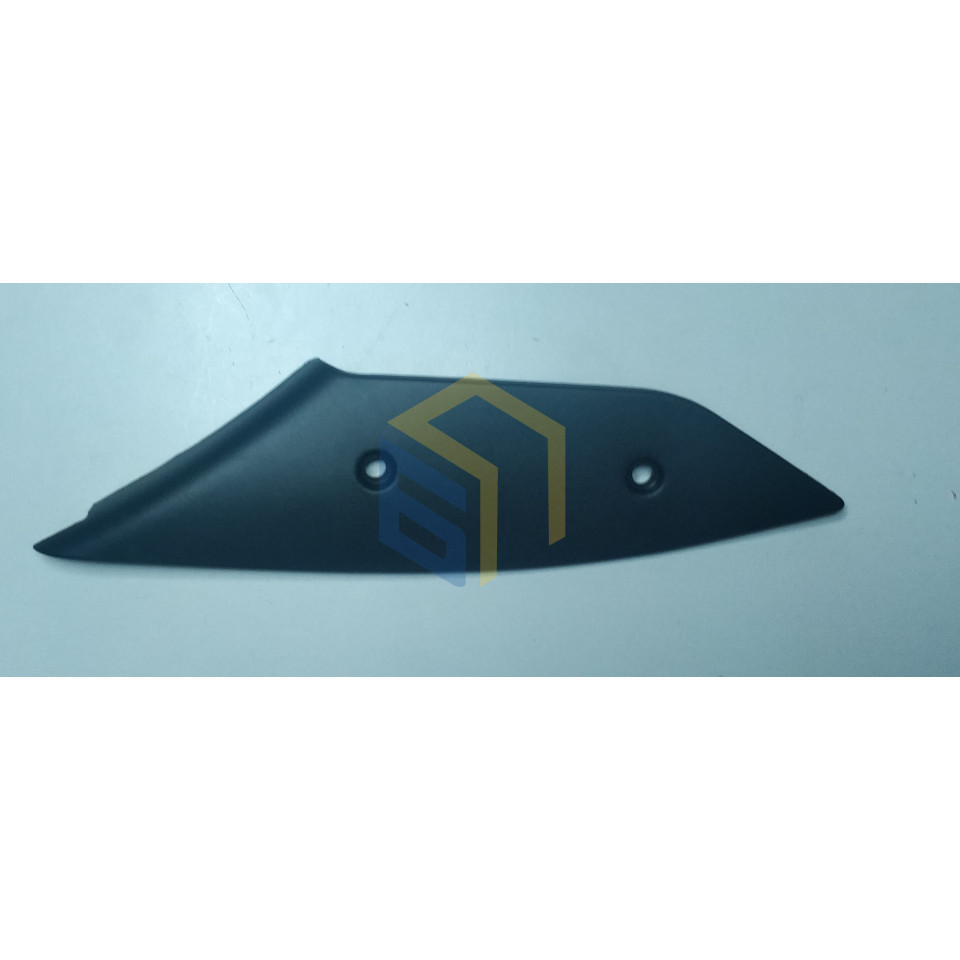 Правий декоратинвний елемент мотоцикла CYCLONE RX3 (140555)