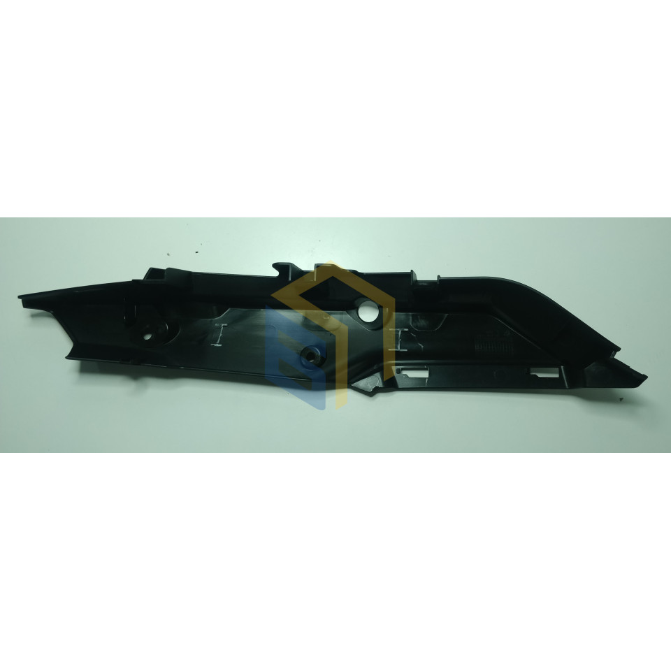 Ліва накладка корпуса мотоцикла CYCLONE RX401 (140600)