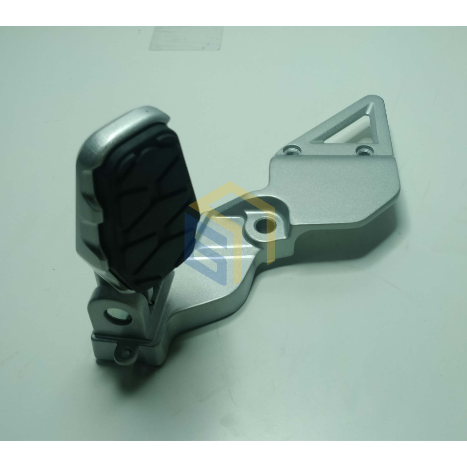 Передня права педаль мотоцикла CYCLONE RX401 (140605)