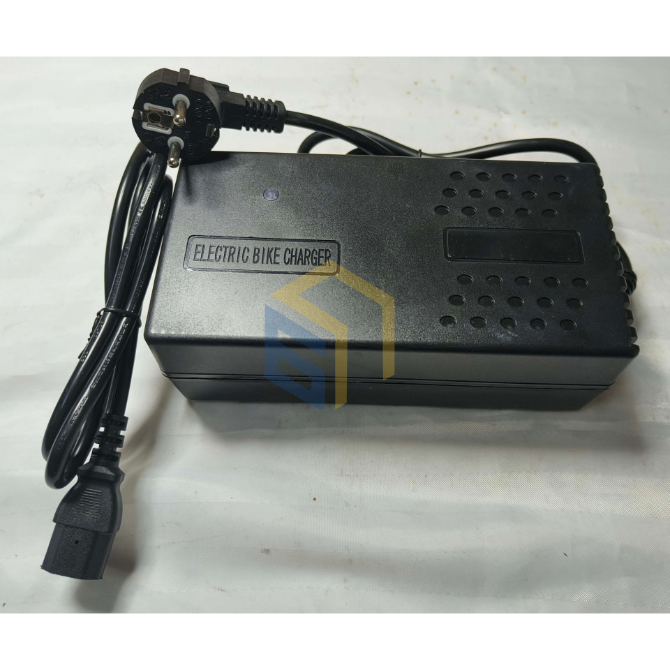 Зарядний пристрій 72V6A електроскутера FORTE STRIKER (141069)