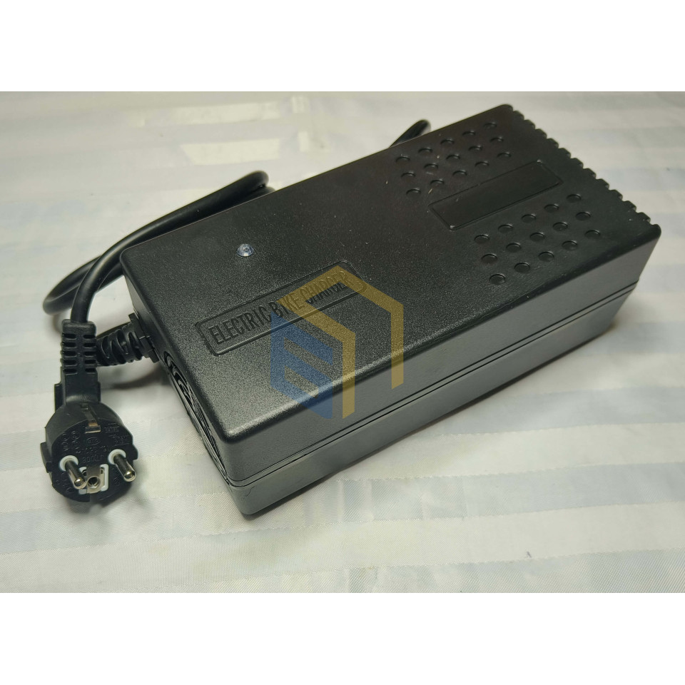 Зарядний пристрій електроскутера FORTE UNICORN-EV (141102)