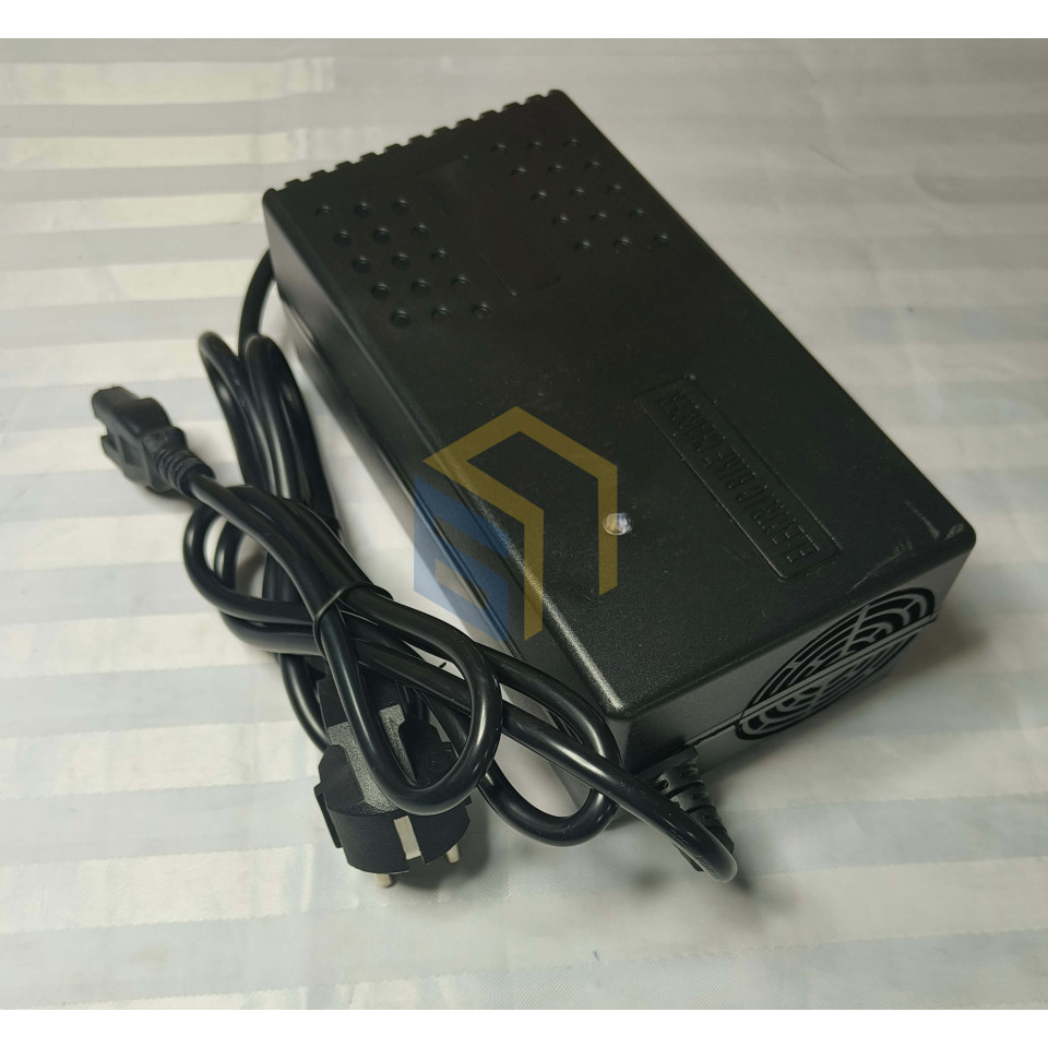 Зарядний пристрій електроскутера FORTE V15 (141127)