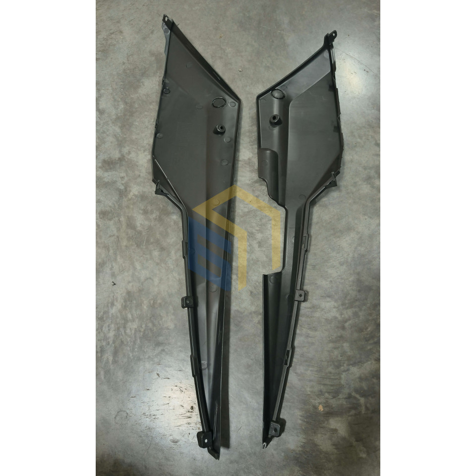 Ліва та права частини кромкової смуги електроскутера FORTE T3 (141132)