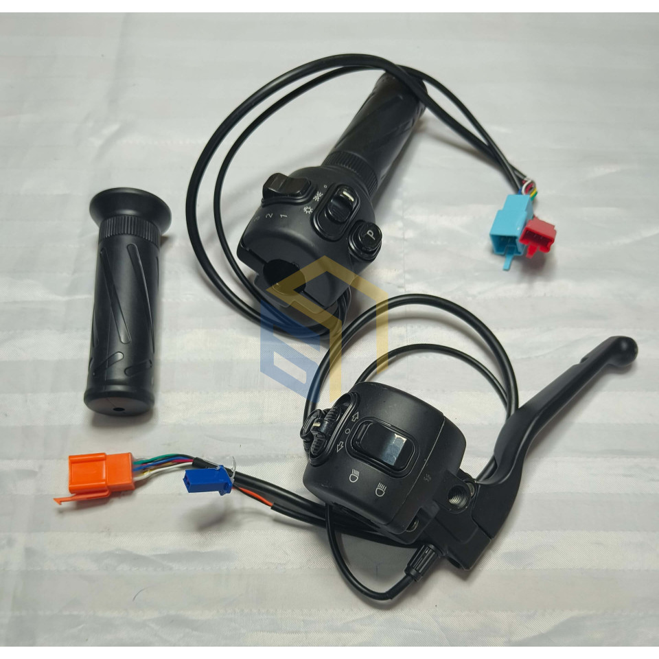 Комплект кермових ручок та перемикачів електроскутера FORTE HARDY (145545)