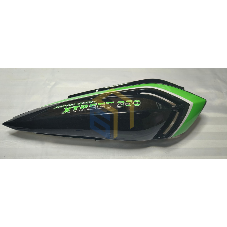 Комплект (ліва + права частина) заднього пластику зелений мотоцикла Forte FT250-X6 (146691)