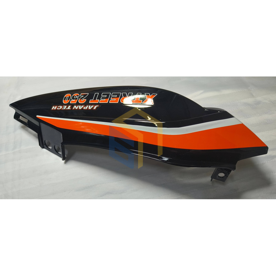 Комплект (ліва + права частина) заднього пластику помаранчевий мотоцикла Forte FT250-X6 (146692)