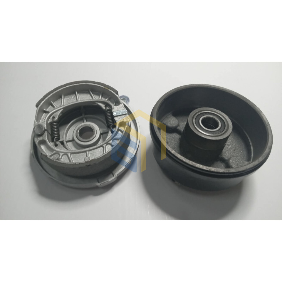 Передній гальмівний барабан правий квадроцикла Forte Hunter125 (147825)