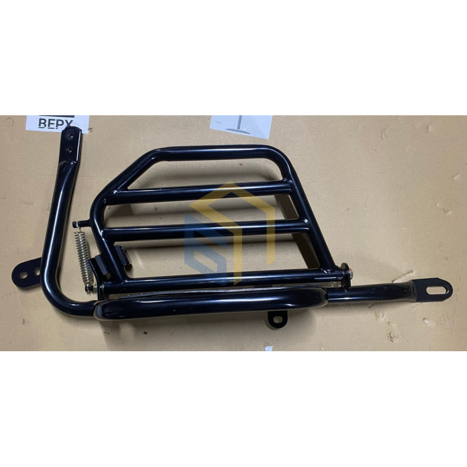 Підніжка задня права в зборі мотоцикла Forte FT125-FA2 (147878)