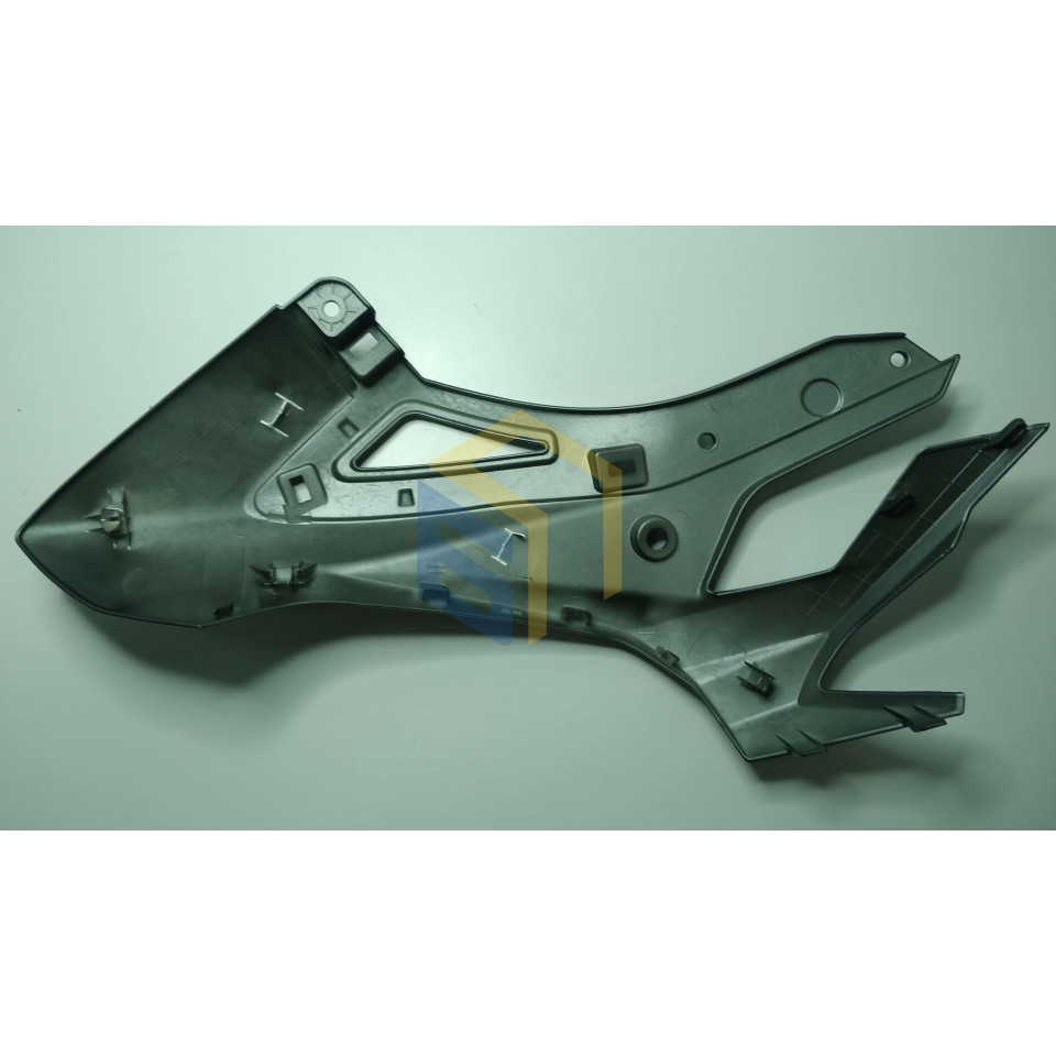 Права кришка паливного бака (сіра) мотоцикла ZONSEN CARRERA 250,300 (152063)