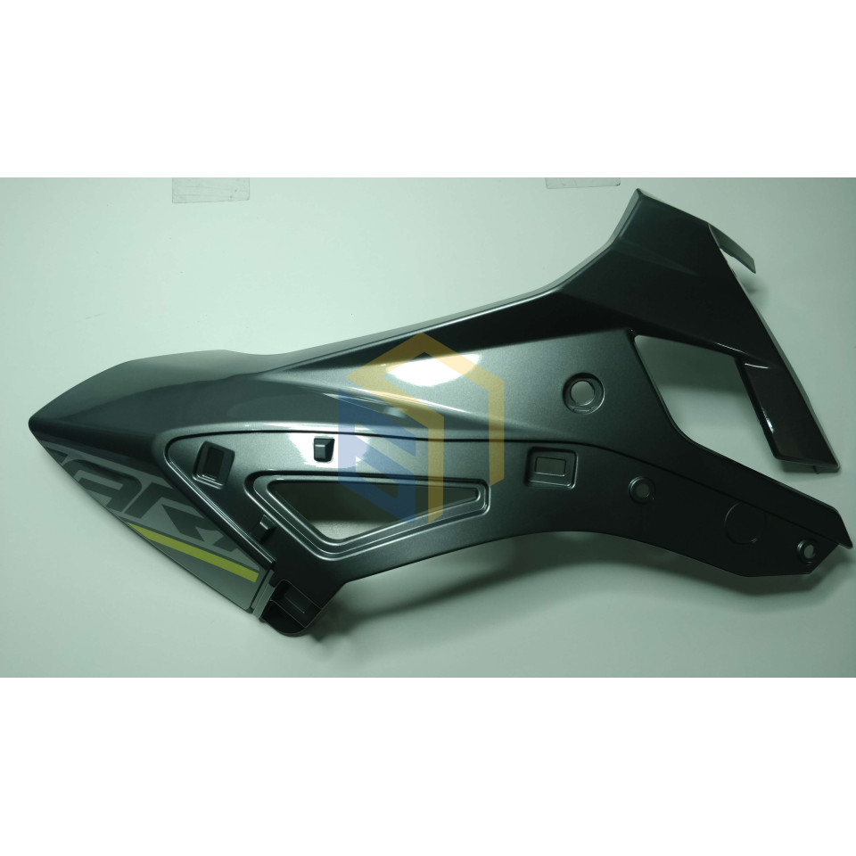 Права кришка паливного бака (сіра) мотоцикла ZONSEN CARRERA 250,300 (152063)