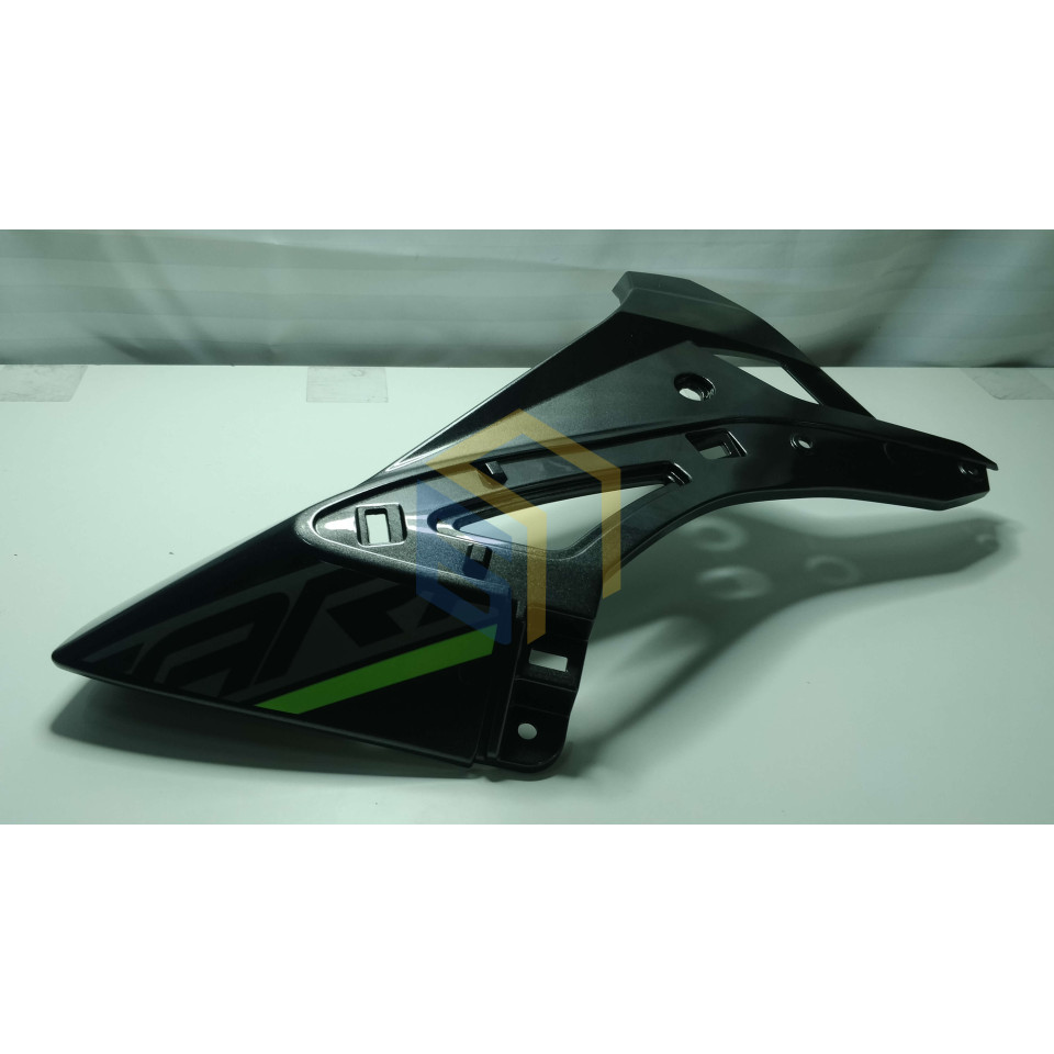 Права накладка паливного бака (чорна) мотоцикла ZONSEN CARRERA 250,300 (152075, 152076, 152062)