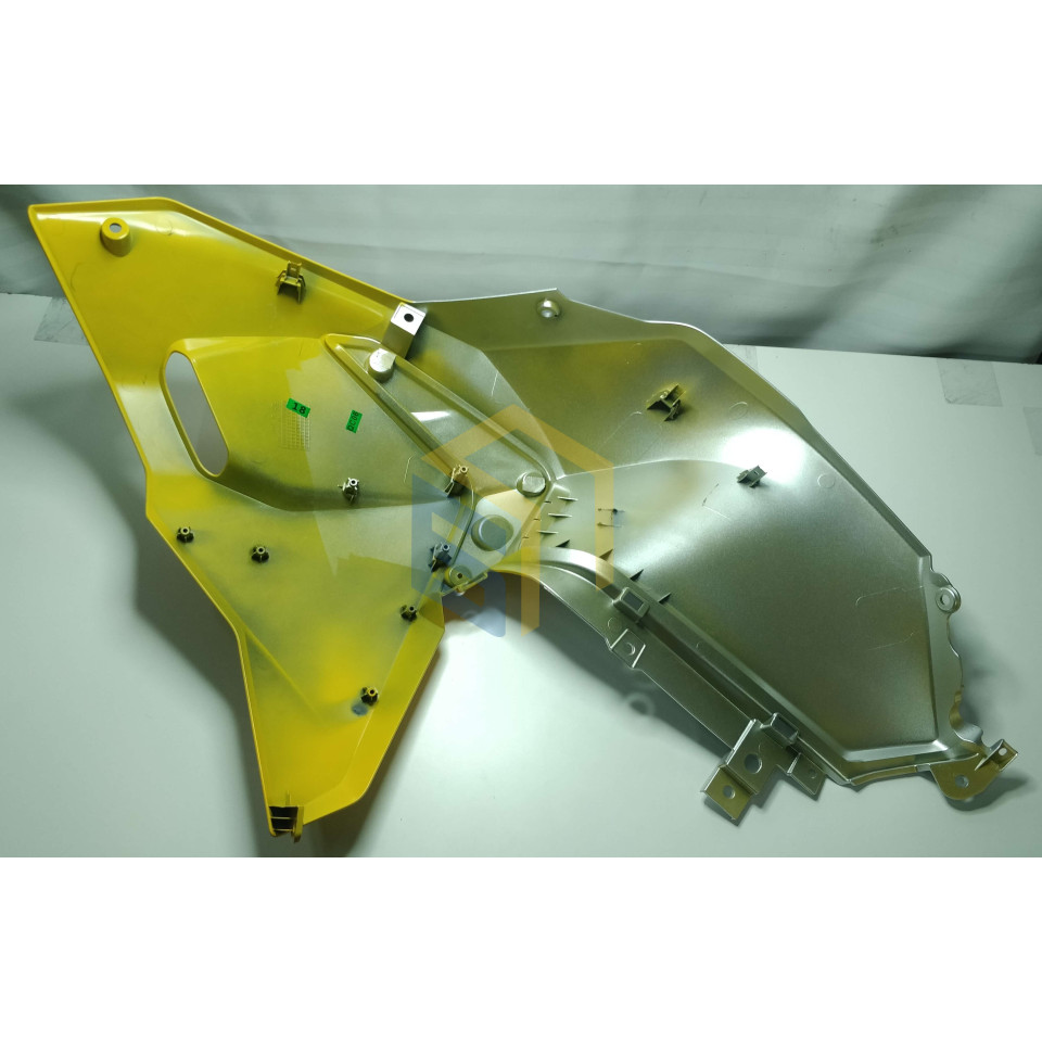 Права захисна панель паливного бака (жовта) мотоцикла CYCLONE RX401 (152082)