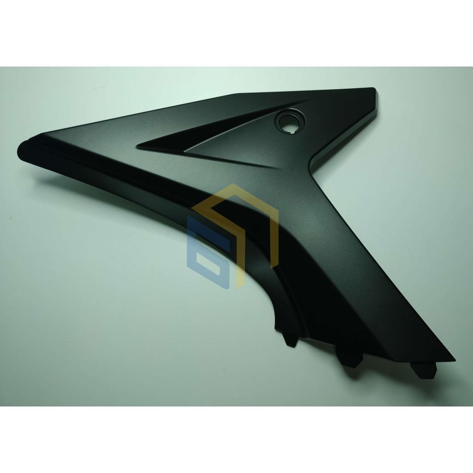 Ліва бічна кришка (чорна) мотоцикла ZONSEN BATTLO 5R (152087)