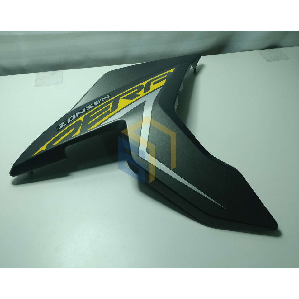 Права захисна панель (жовта) мотоцикла ZONSEN CARRERA 250,300 (152096)