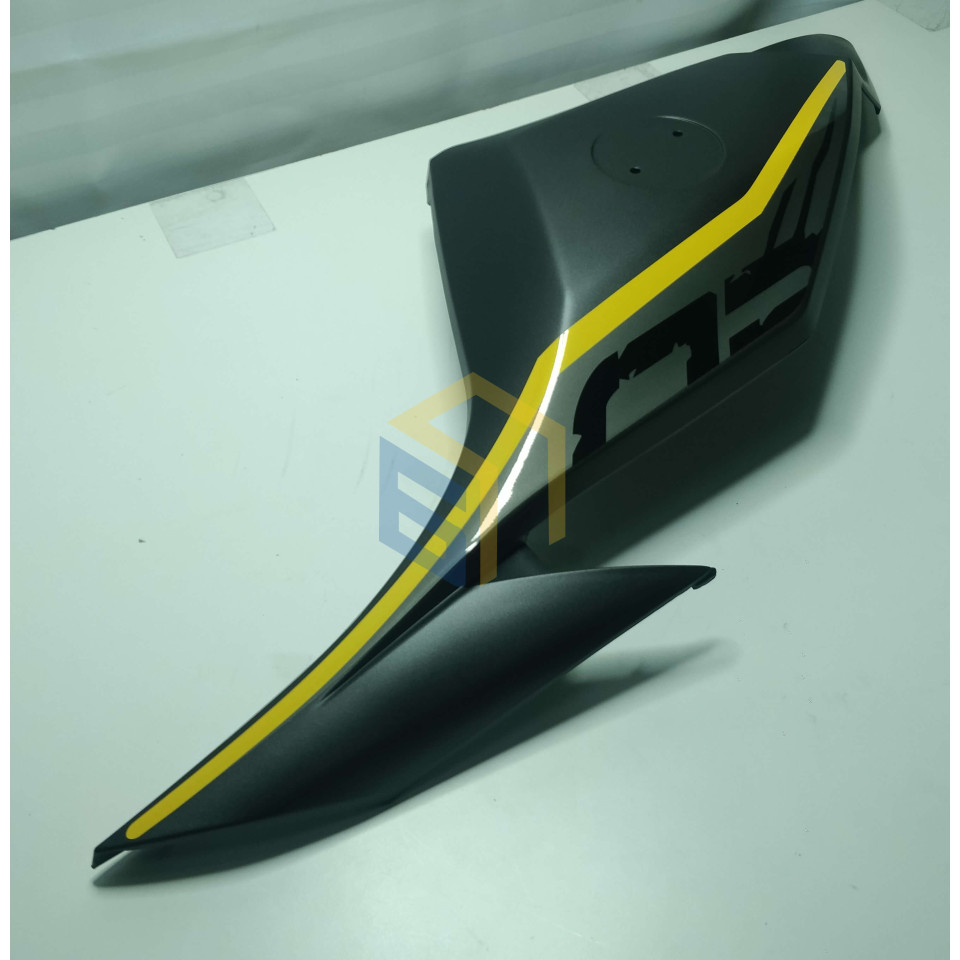 Права декоративна кришка бака (жовта) мотоцикла CYCLONE RX3 (152148)