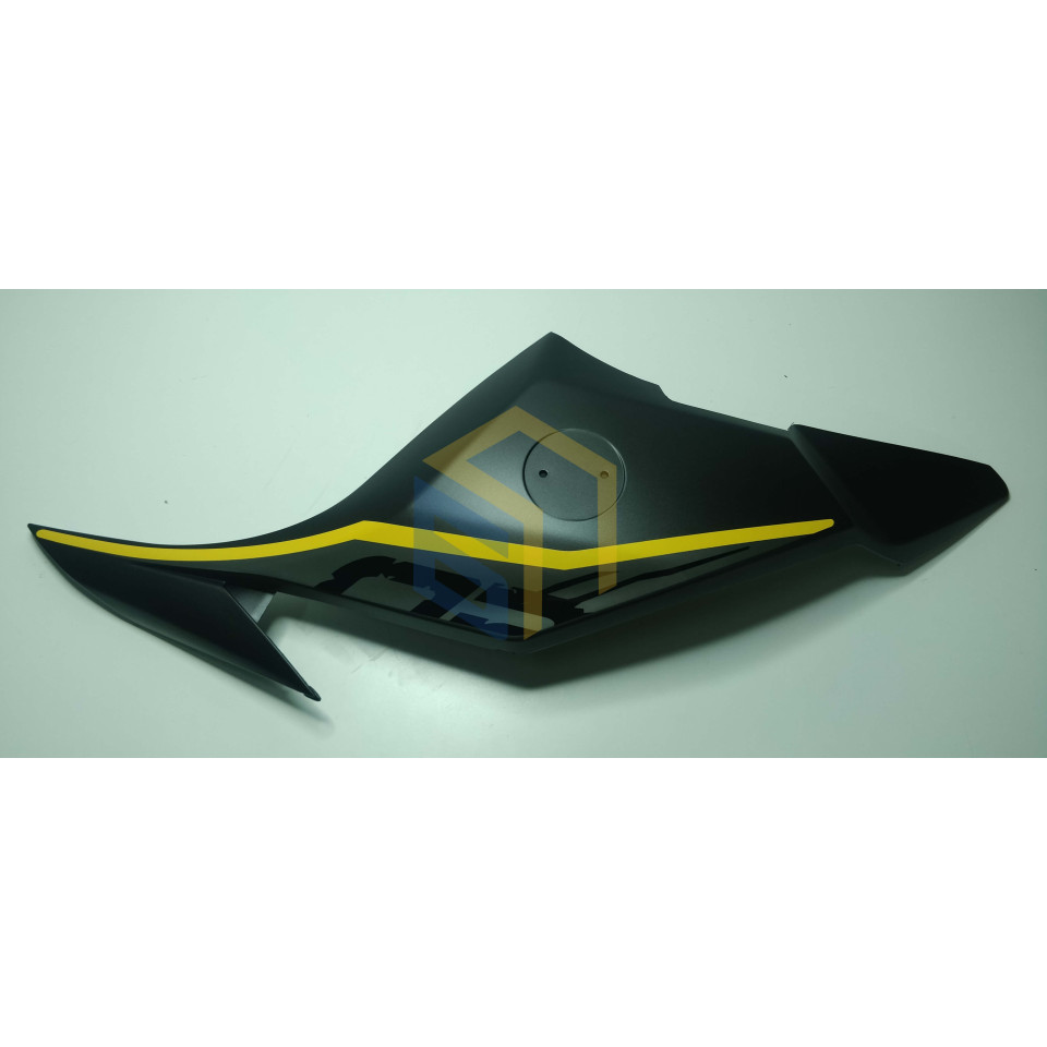 Права декоративна кришка бака (жовта) мотоцикла CYCLONE RX3 (152148)