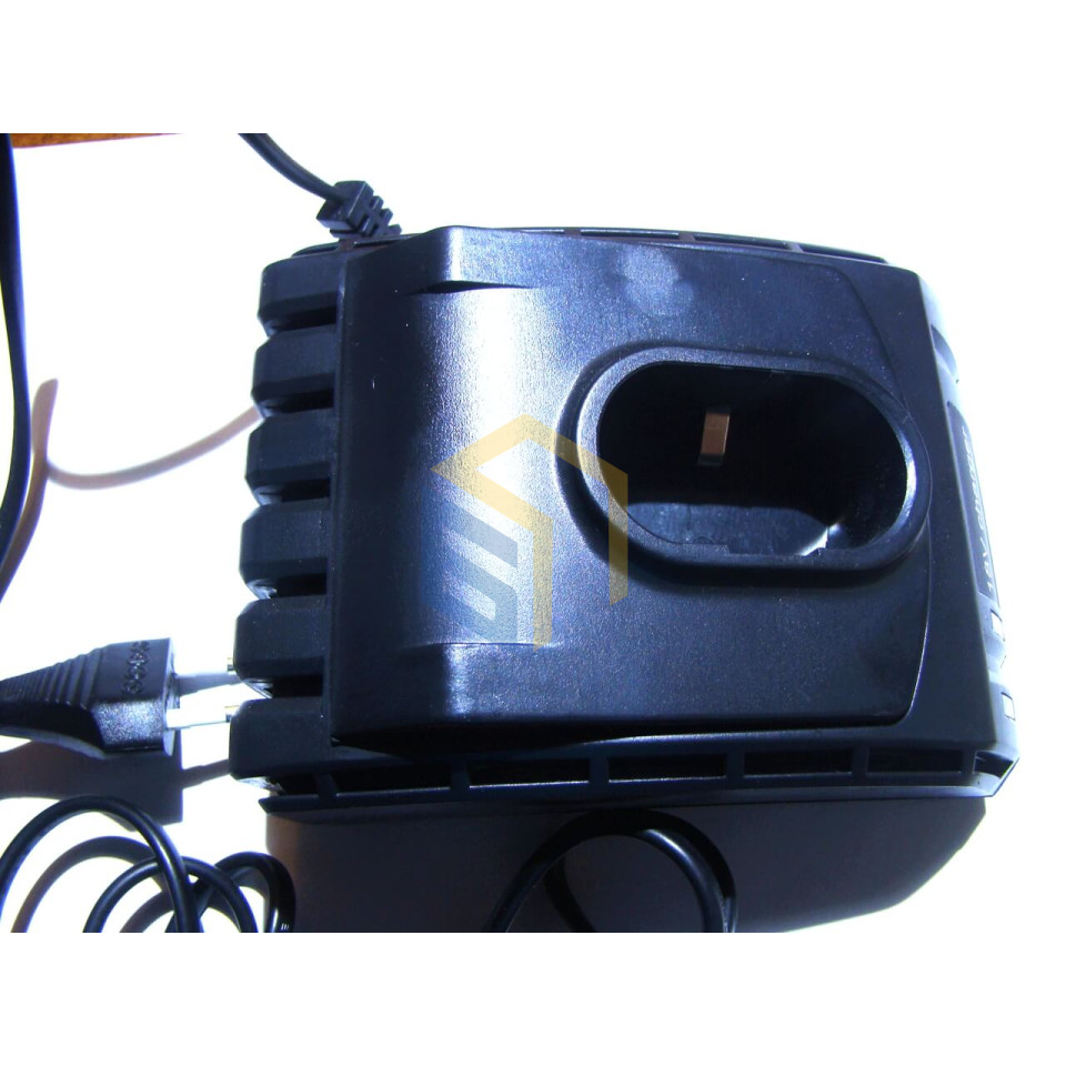 Зарядний пристрій шурупокрута акумуляторного Forte PLCD 1815-2 B2 Old model (32936)