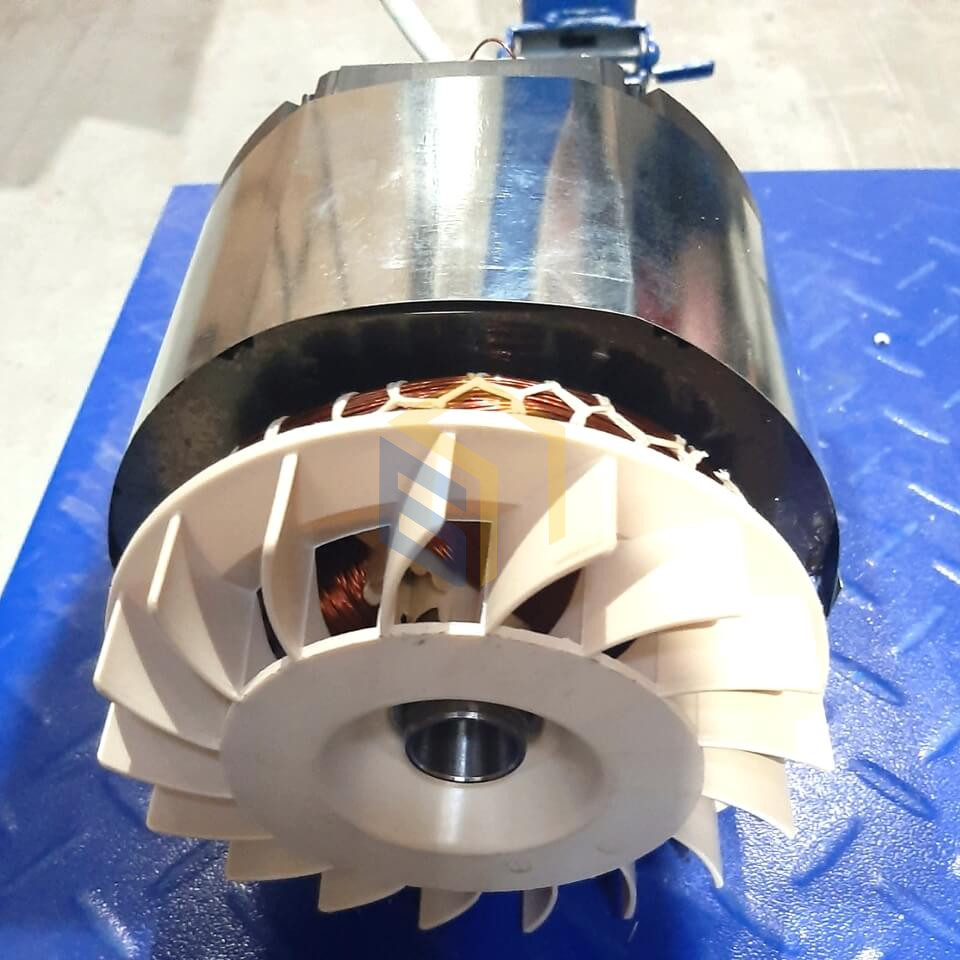 Альтернатор у зборі (якір+статор) 2,5 кВт (168F) генератора бензинового Forte FG3500E (35447)