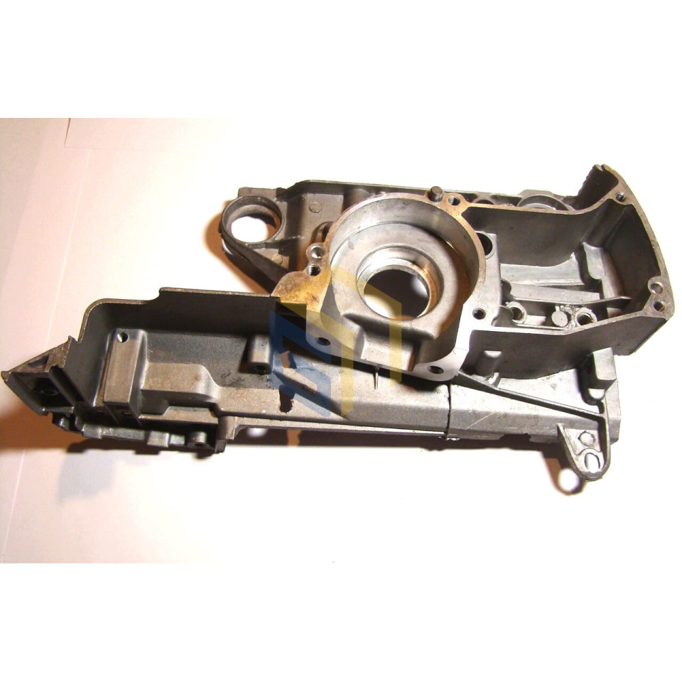 Картер (права частина) бензопили Forte FGS 5200 PROF (39691)