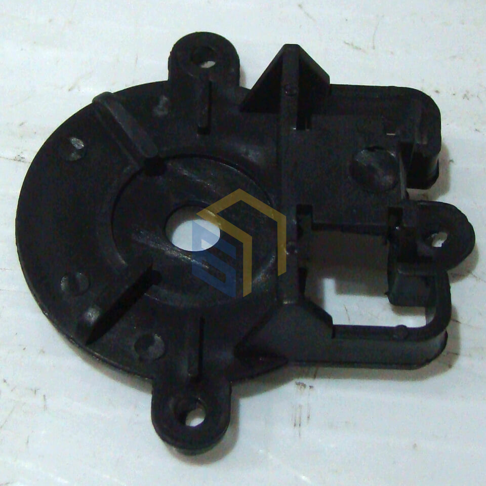 Крышка переключатель пылесоса бытового Grunhelm GVC8208 (67258)