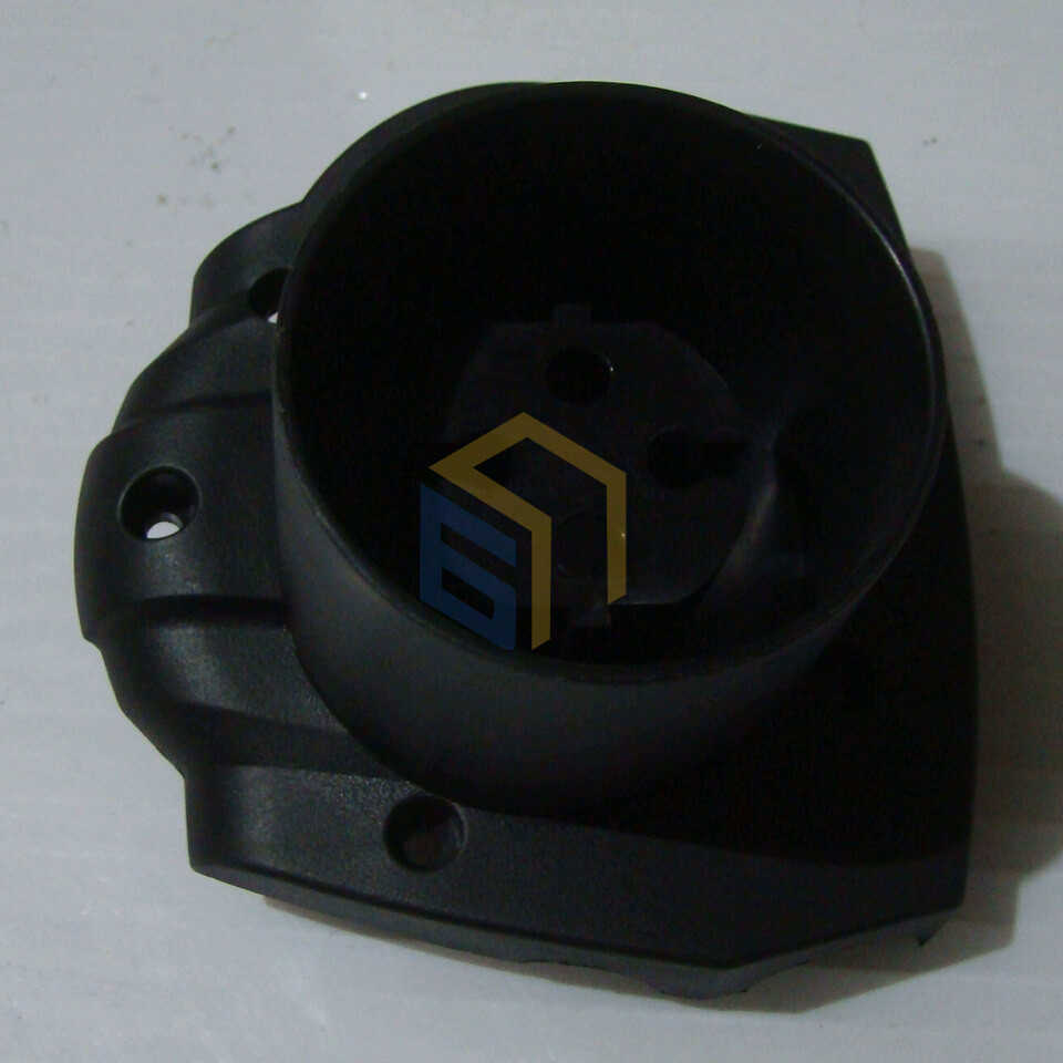 Крышка нижняя распределительной коробки газонокосилки электрической Grunhelm EM-6123A (67772)