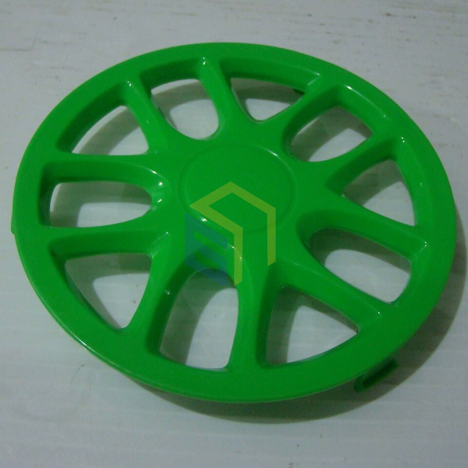 Колпак заднего колеса газонокосилки электрической Grunhelm EM-6102A (67857)