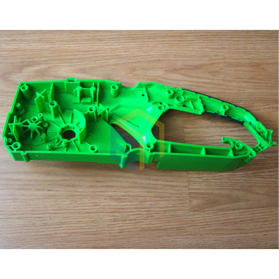 Корпус правый электропилы Grunhelm GES 28-45P (70100)