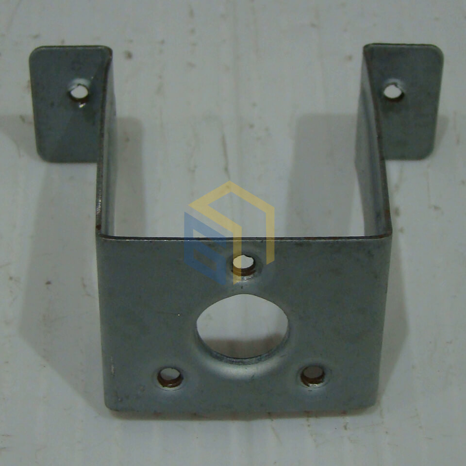 Кронштейн двигателя электропечи Grunhelm GN45ARL (73500)