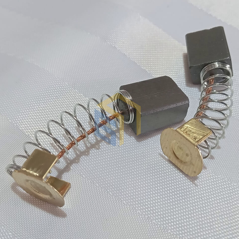 Щітка вугільна (пара) торцювальної пили Forte MS-255 SL (78152)