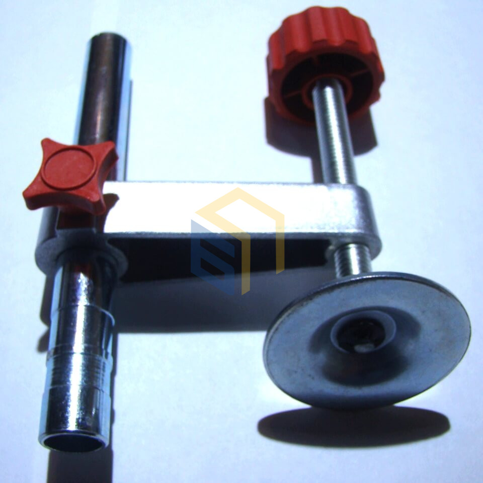 Затискач фіксуючий у зборі торцювальної пили Forte MS-255 SL (78170)