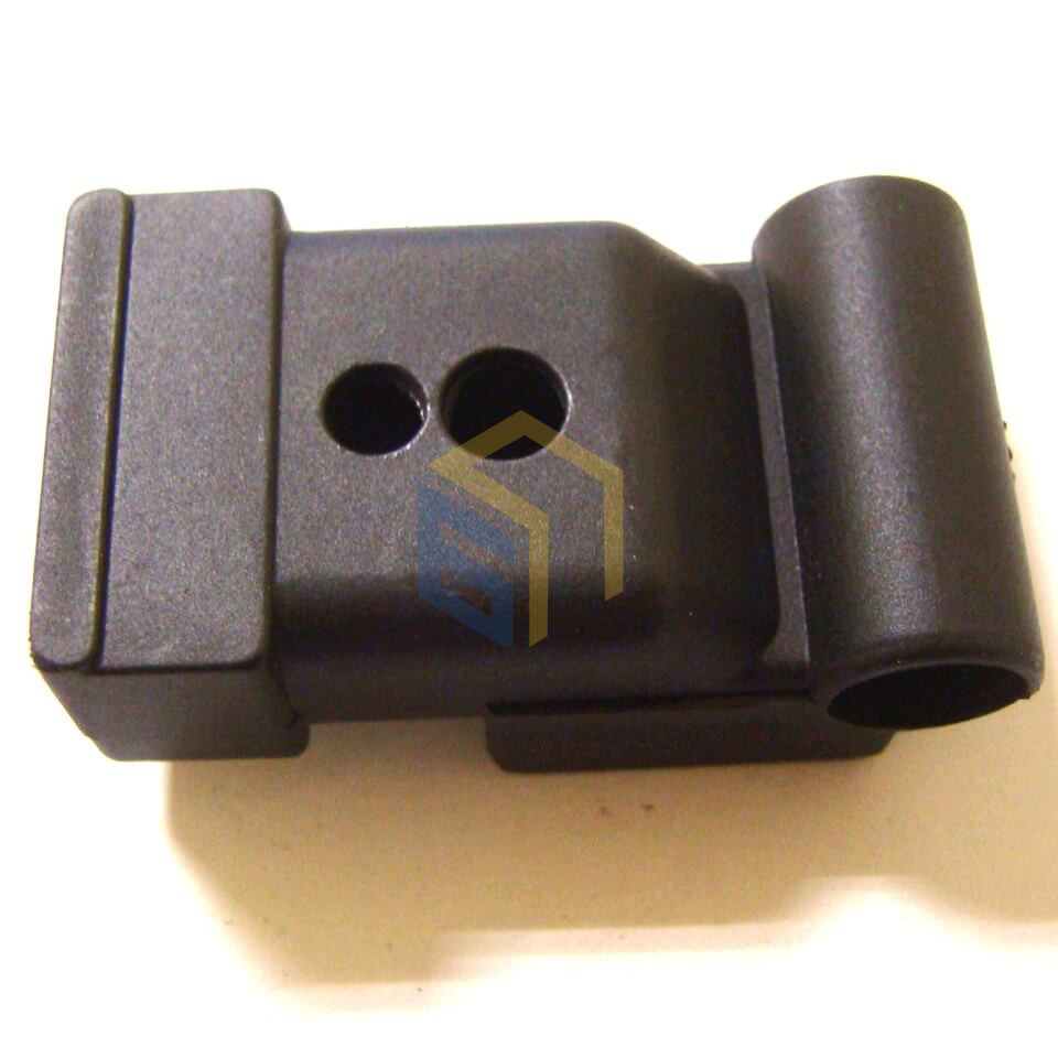 Адаптер шліфмашини вібраційної СВІТЯЗЬ СВШ 301 (87312)