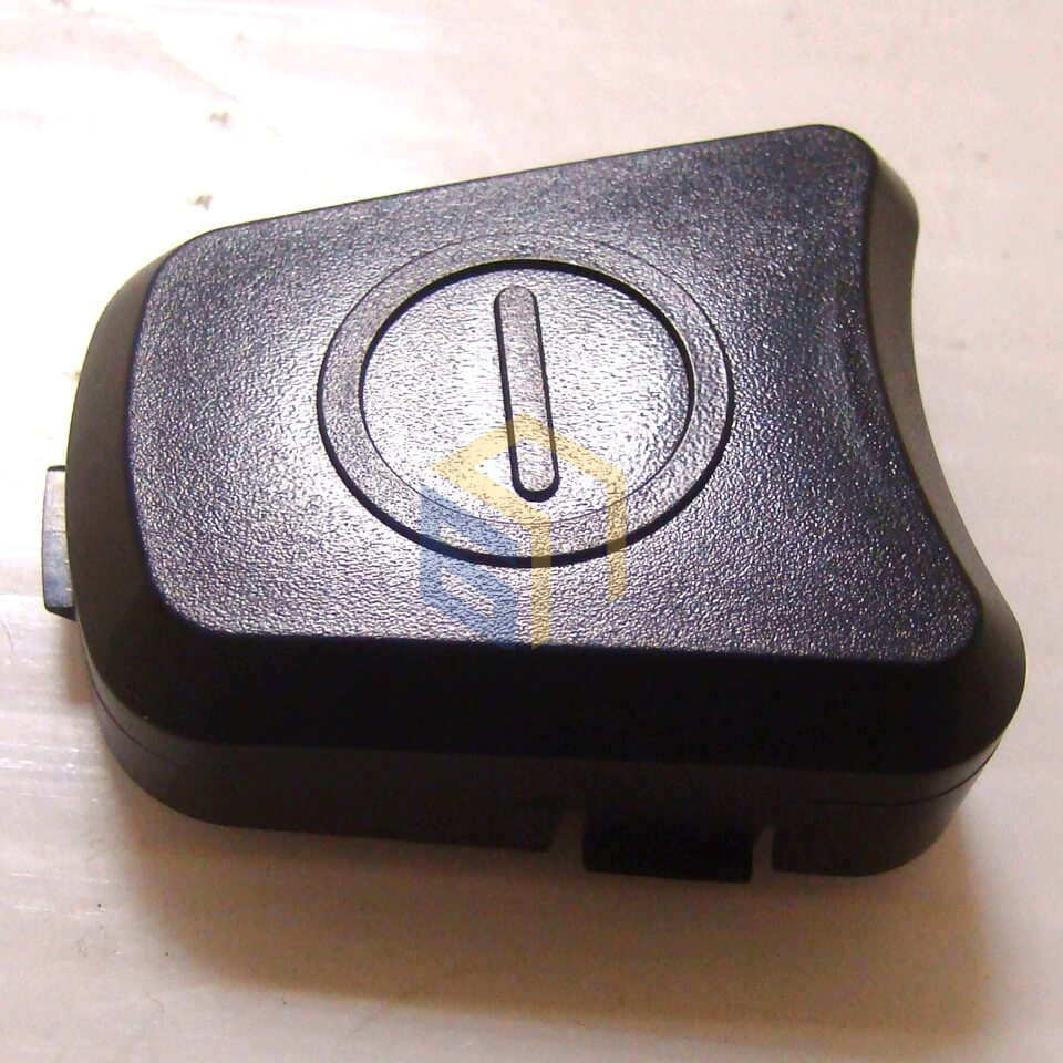 Клавіша вимикача живлення пилососа побутового Grunhelm GVC8211E (89835)