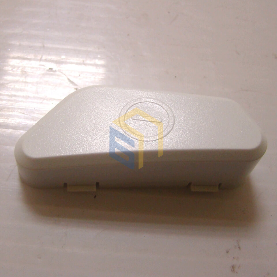 Клавиша выключателя питания пылесоса бытового Grunhelm GVC8219W (89850)