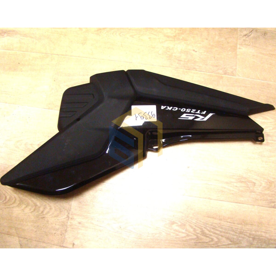 Крышка боковая правая мотоцикла FORTE FT250-CKA (93391)