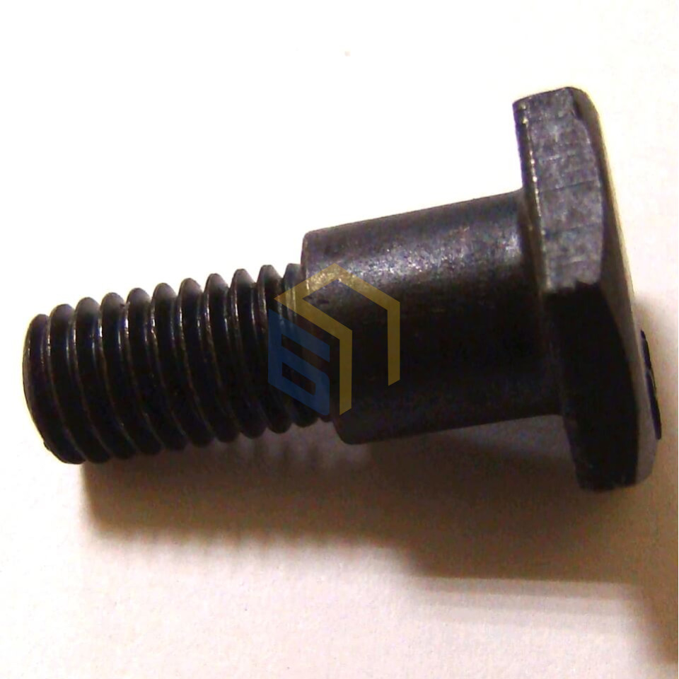 Болт кріплення зчеплення мотокоси Grunhelm GR-3200M (95148)