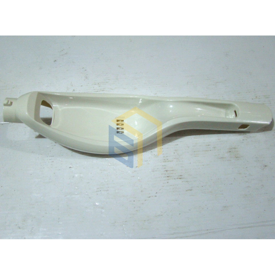 Крышка задняя пылесоса бытового Grunhelm GVC8231W (98395)