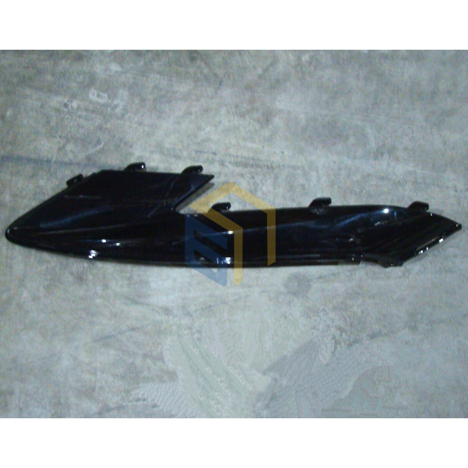 Пластик боковий левый электроскутера Yadea S-Eagle (99635)